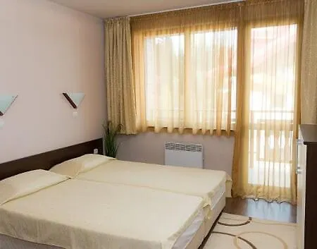 Dimani-апартхотел форест нук * Pamporowo