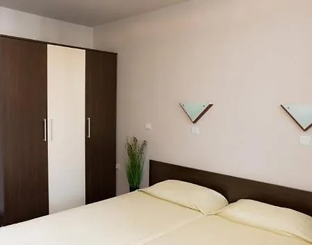 Apartment Dimani-апартхотел форест нук Pamporowo